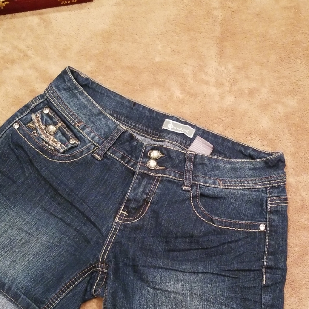 SOUNDGIRL denim jean shorts.